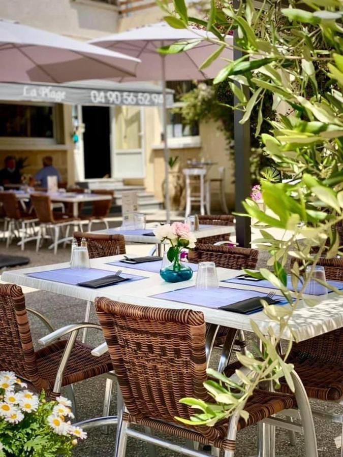 Hotel Restaurant La Plage Port-Saint-Louis-du-Rhone Exterior photo